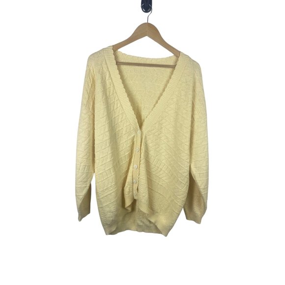 Vintage Cream Cardigan Sweater - Picture 2 of 5